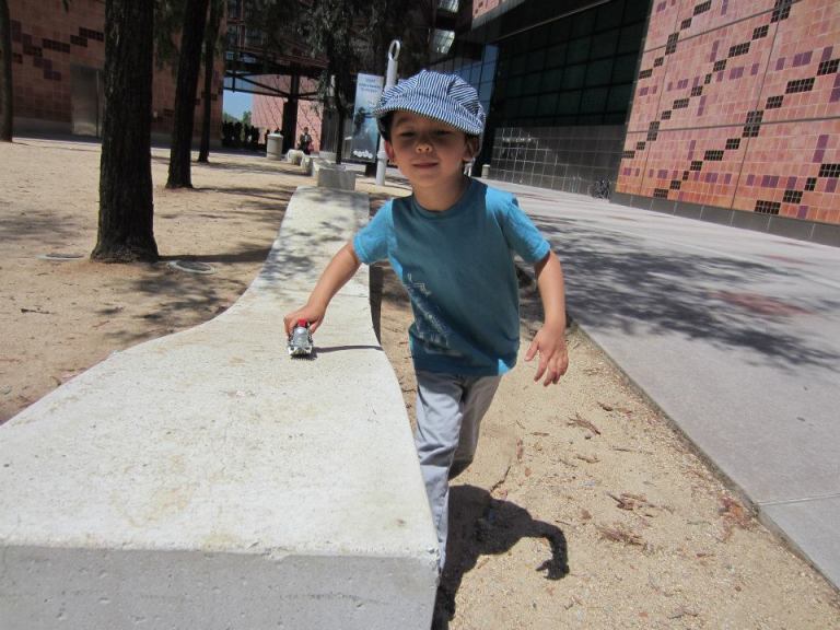 12_540660_3819088442670_1270202343_n