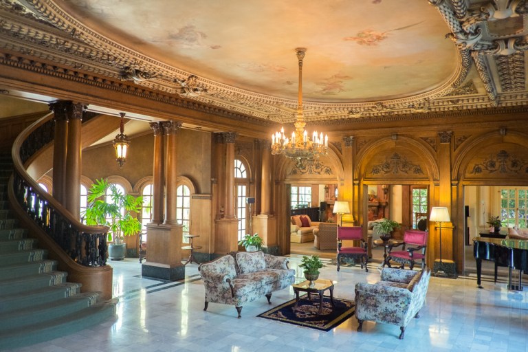 guasti-mansion-los-angeles